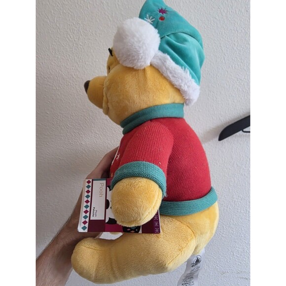 DISNEY STORE WINNIE THE POOH HOLIDAY PLUSH 12 1/2" CHRISTMAS 2018 *RARE* - Picture 3 of 7